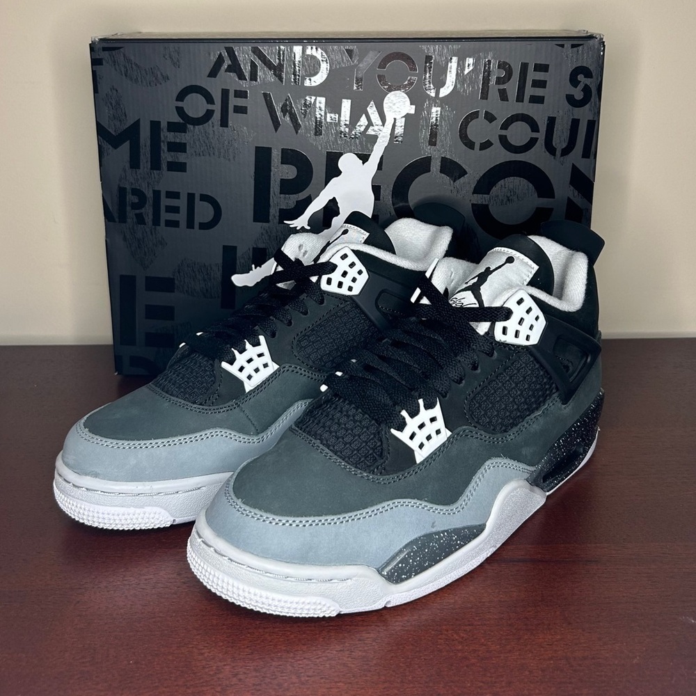 SOLD Jordan | Nike Air Jordan 4 Retro Fear 2024 (8 Men's / 9.5 Women's) - Picture 10 of 12